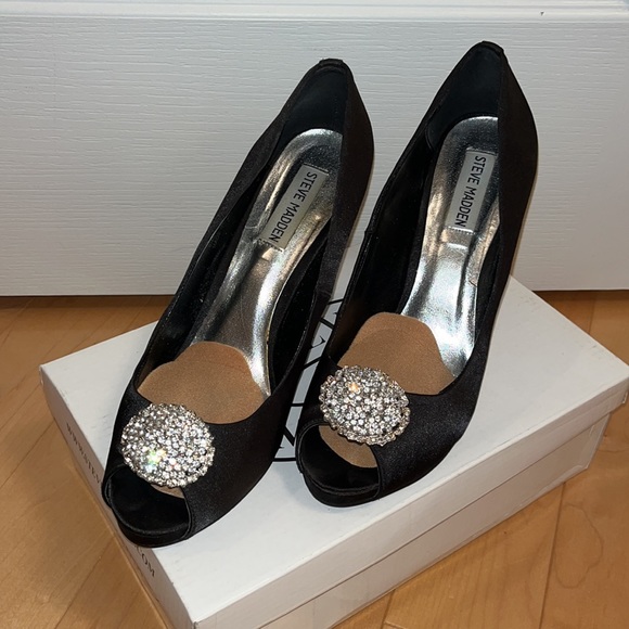 Steve Madden Heels - Picture 3 of 6